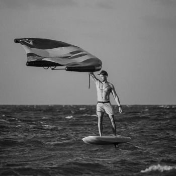 kitesurf